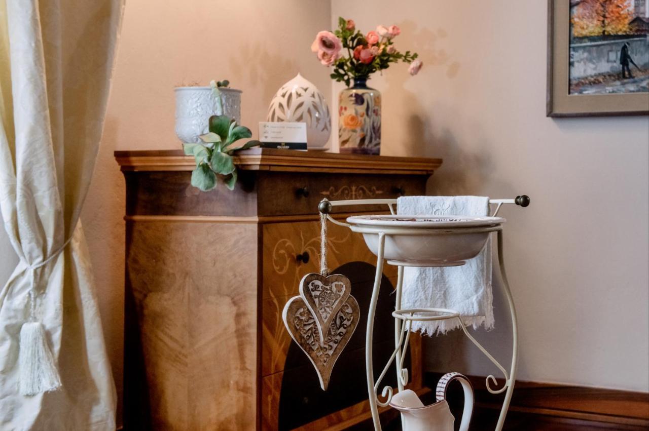 Calvisano Palazzo Bed And Breakfast المظهر الخارجي الصورة