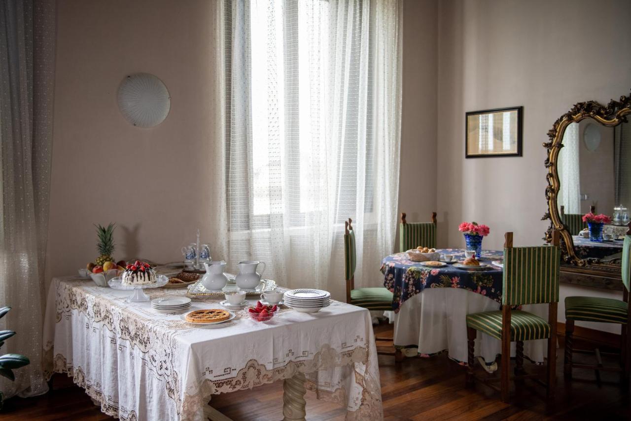 Calvisano Palazzo Bed And Breakfast المظهر الخارجي الصورة