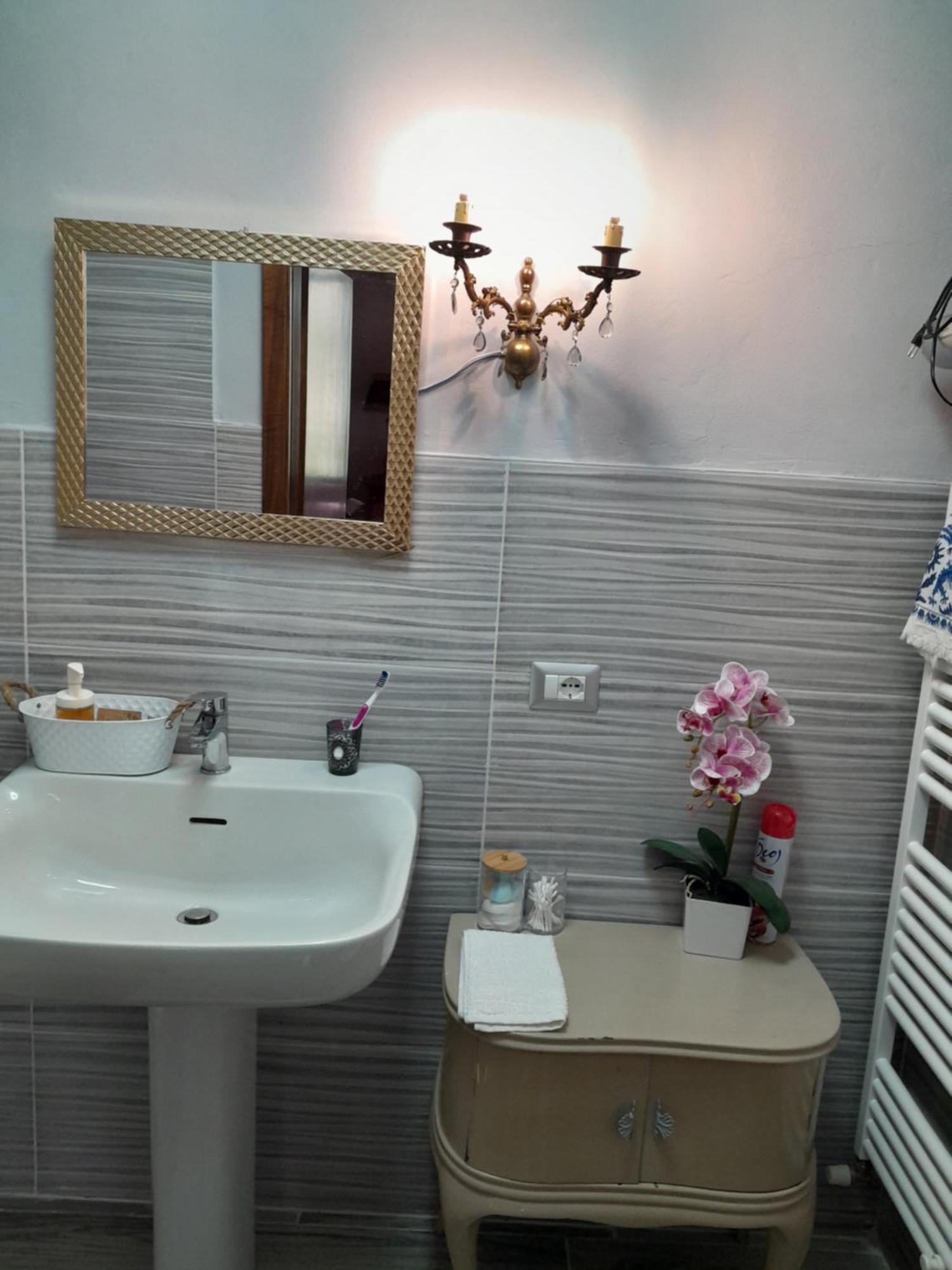 Calvisano Palazzo Bed And Breakfast المظهر الخارجي الصورة